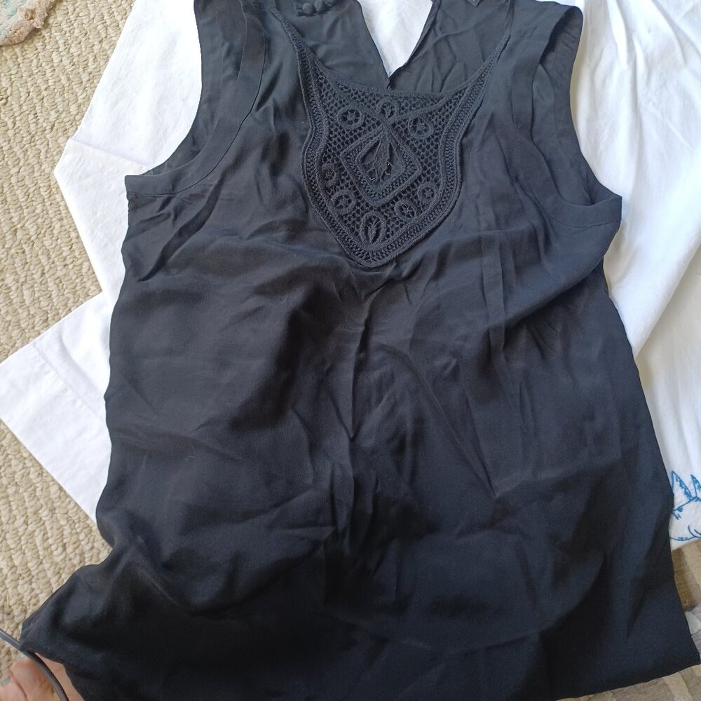 Vintage Banana Republic 100% silk top M